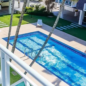 Apto A 70 Metros Da Praia, Piscina, 03 Ar Condicionados, Vaga De Garagem , Florianópolis Brasil